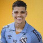 Jovem goleiro é o novo reforço do Santos
