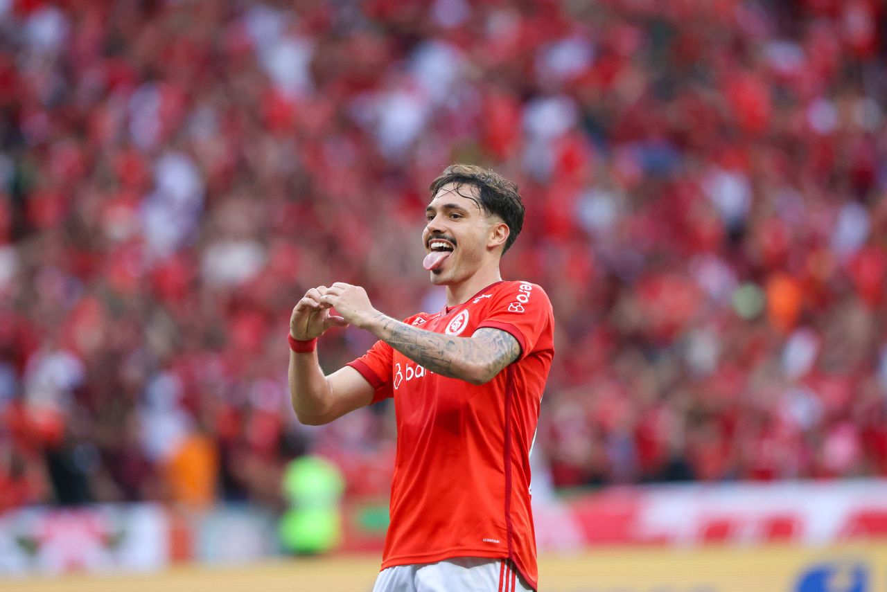 Maurício marcou na vitória do Internacional contra o Grêmio