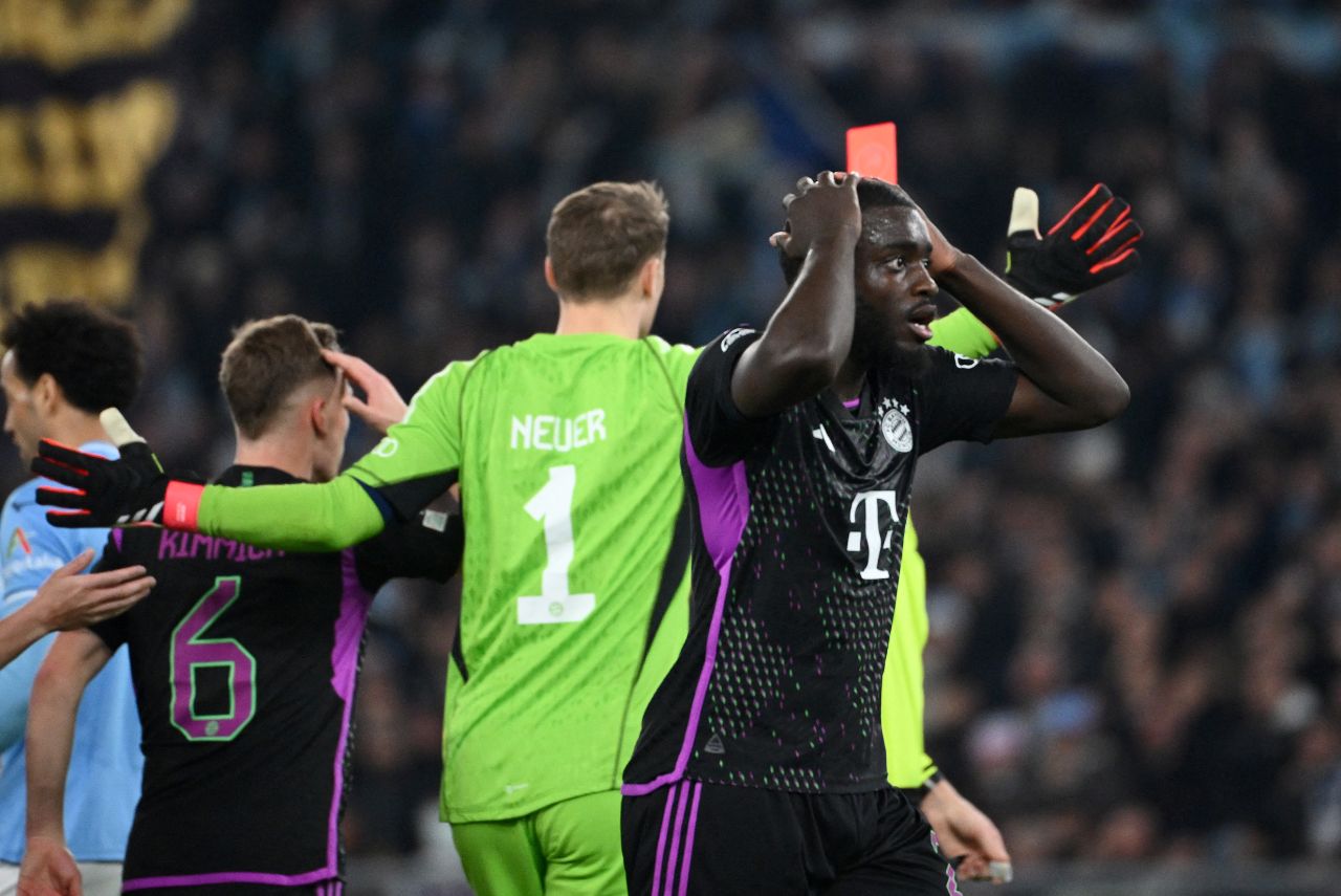 Upamecano foi expulso em Lazio x Bayern