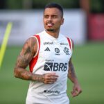 Allan em treino do Flamengo