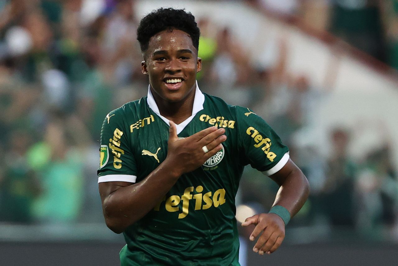 Endrick festeja gol do Palmeiras em cima do Corinthians