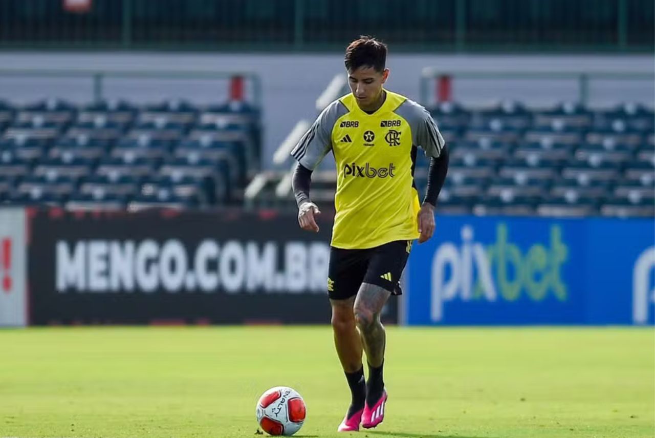 Pulgar em treino do Flamengo