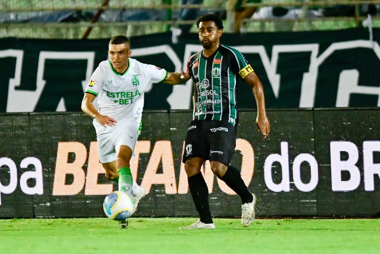 Maringá 2 x 0 América-MG