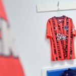 Camisa do Everton 2023/24 em vestiário