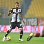 Meia Hernâni Jr., alvo do Corinthians, em jogo do Parma no Campeonato Italiano