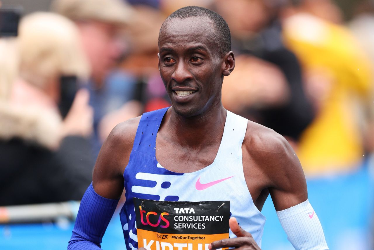 Atleta Kelvin Kiptum na Maratona de Londres 2023