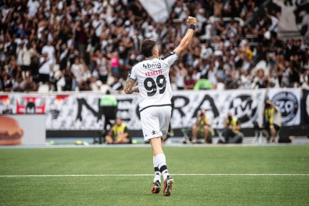 Centroavante Pablo Vegetti comemora gol pelo Vasco da Gama contra o Botafogo no Campeonato Carioca 2024