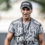 Fabián Bustos comandou o Santos em 2022 (Foto: Ivan Storti/SFC)