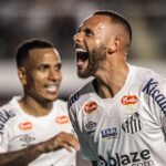 Guilherme Augusto foi autor dos gols da vitória do Santos sobre o Guarani (Foto: X/Reprodução)
