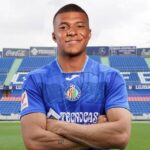 Kylian Mbappé com na montagem com a camisa do Getafe. Foto: Reprodução/X
