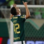 Flaco comemora gol do Palmeiras contra o Corinthians