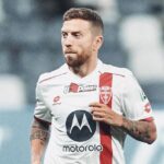Papu Gómez em campo pelo Monza