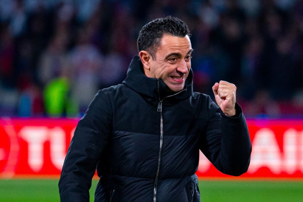 Xavi comemora vitória do Barcelona