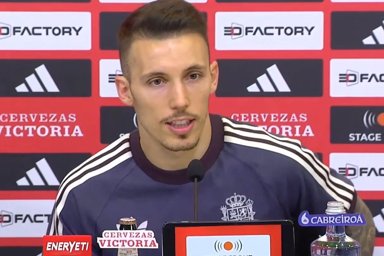 Grimaldo em coletiva da Espanha