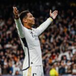 Meia Jude Bellingham comemora gol pelo Real Madrid em 2023