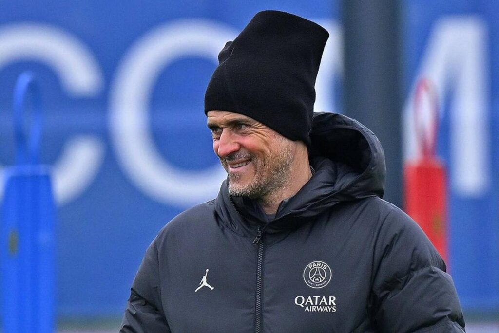 Luis Enrique e Mbappe estão em conflito no clube parisense. Foto: Reprodução/Facebook