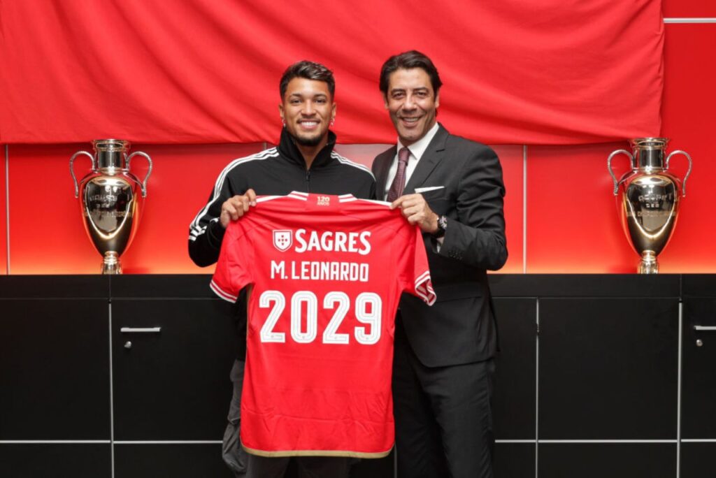 Venda de Marcos Leonardo, do Santos ao Benfica, ajudou Brasil a liderar ranking da FIFA (Foto: Divulgação)