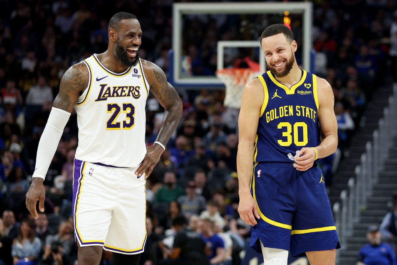 LeBron James e Stephen Curry vão atuar juntos pela seleção de basquete dos EUA