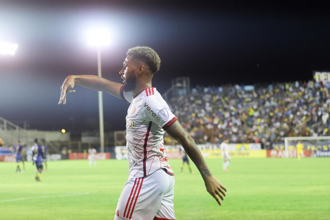 Wesley marcou para o Internacional contra o Delfín