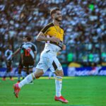 Fellipe Mateus fez dois gols contra o Vasco