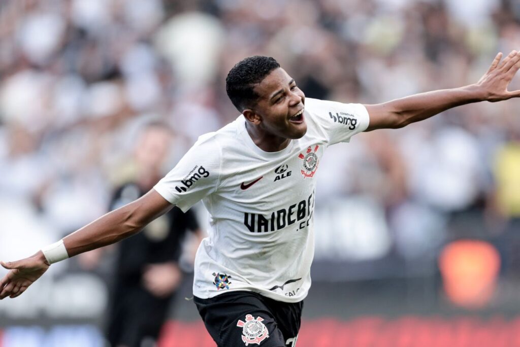 Wesley foi o destaque do Corinthians