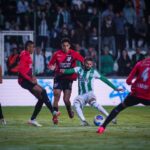 Athletico-PR empatou fora de casa