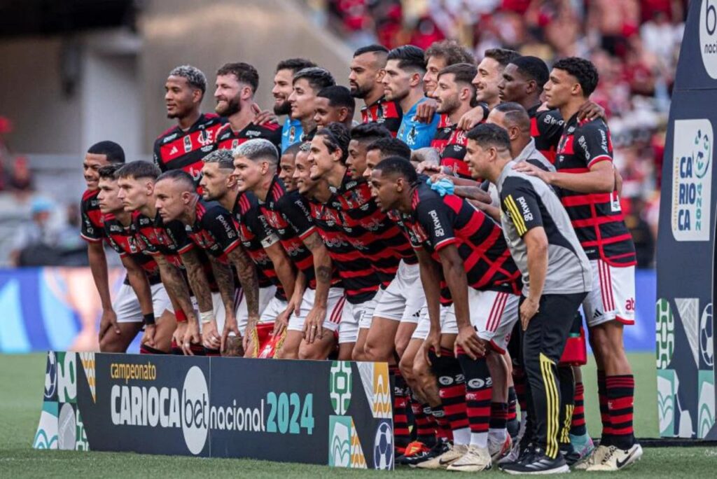 Flamengo teve oito jogadores na seleção do Cariocão