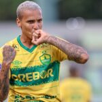 Deyverson, do Cuiabá, foi procurado pelo Cruzeiro