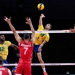 Ponteiro Douglas Souza em jogo da Seleção Brasileira de Vôlei em 2021