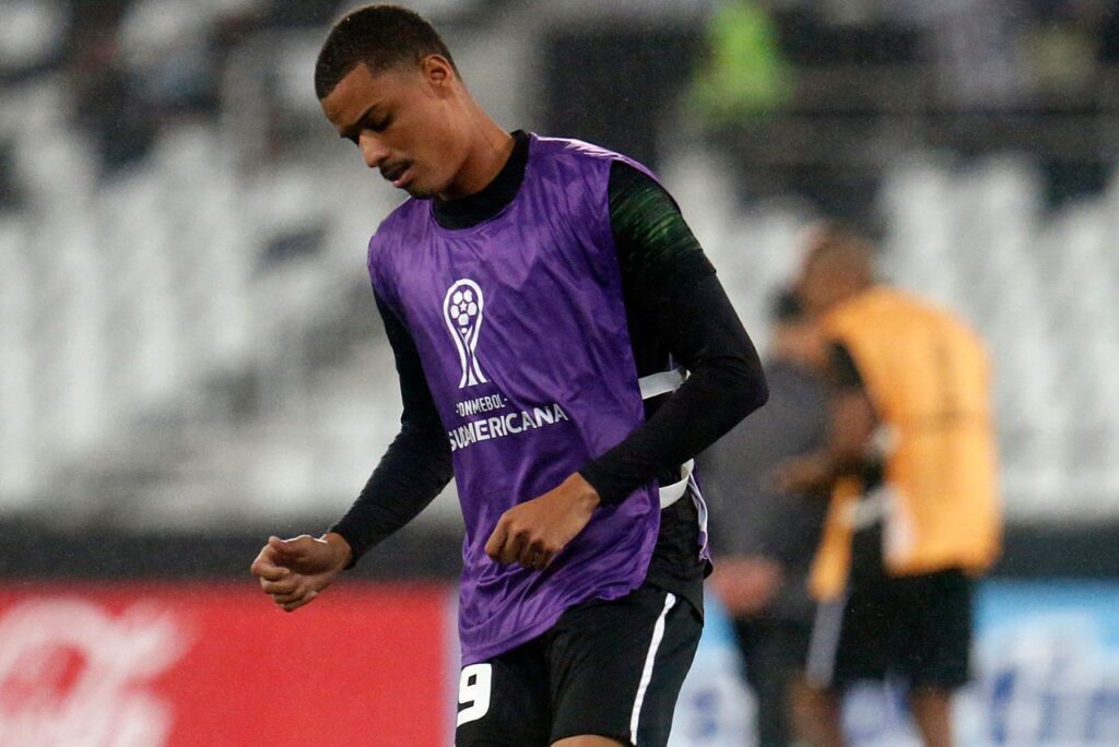 Centroavante Janderson, reforço do Vitória, em jogo do Botafogo em 2023