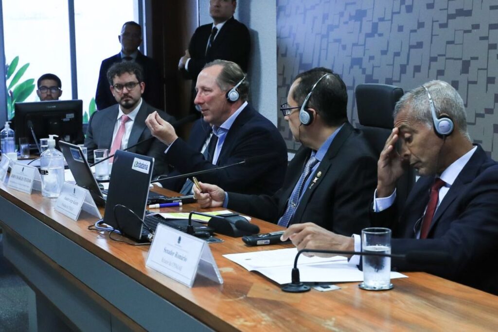 John Textor, Jorge Kajuru e Romário na CPI da Manipulação no Senado Federal