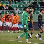 VAR: Lance do jogo entre Galatasaray e Fenerbahçe no Campeonato Turco em 2024