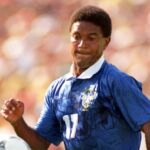 Mazinho defendendo a Seleção Brasileira na Copa do Mundo de 1994