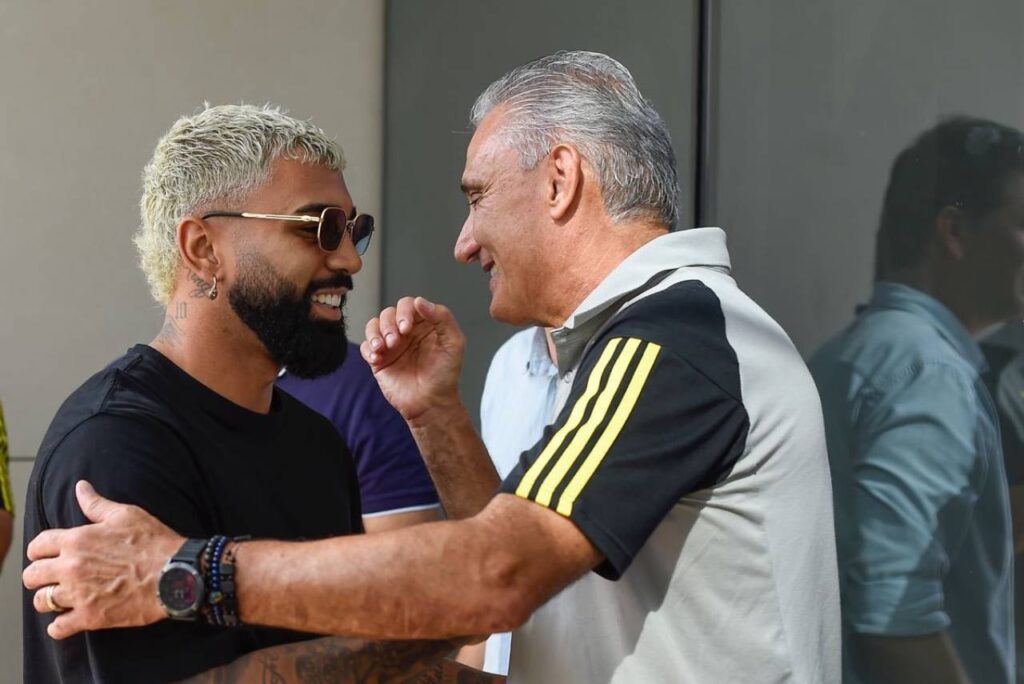 Gabigol foi recebido com festa nesta terça-feira (30). Foto: Marcelo Cortes/CRF