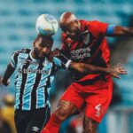 Lance do jogo Grêmio x Athletico-PR no Brasileirão 2024