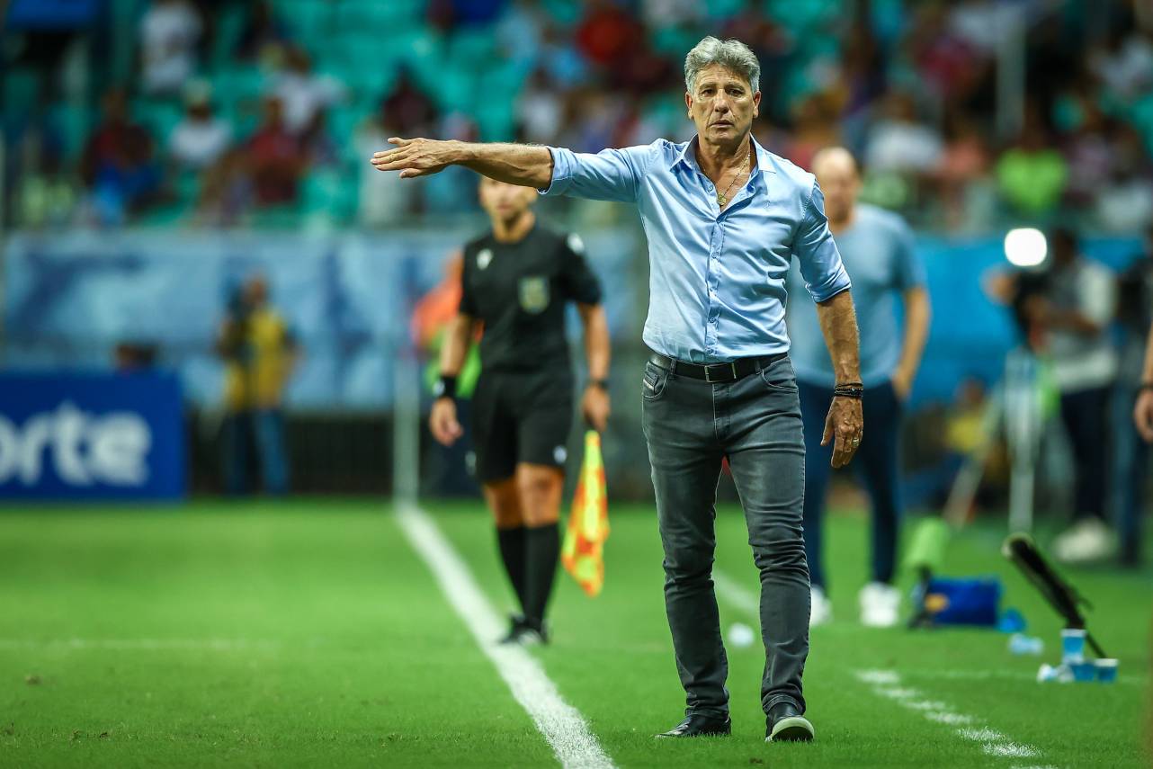 Renato Gaúcho, técnico do Grêmio, protestou na partida abandonando o banco de reservas. Foto: Lucas Uebel/ Grêmio