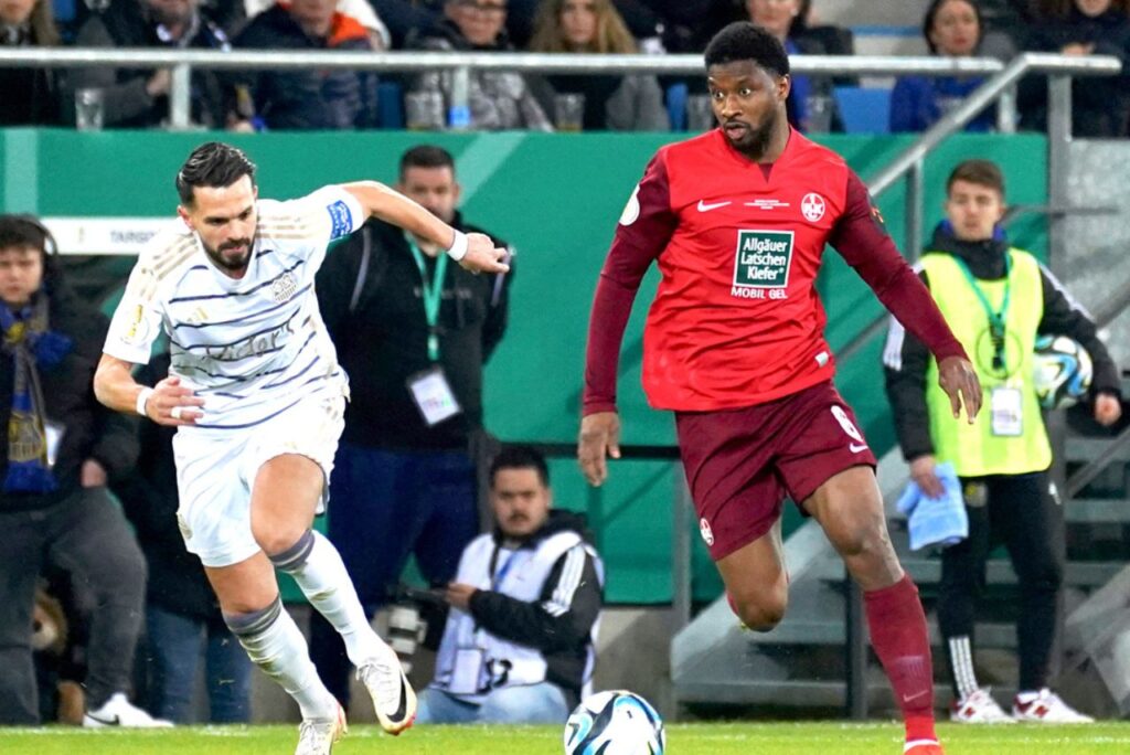 Kaiserslautern venceu o Saarbrücken pela Copa da Alemanha (Foto: Reprodução)