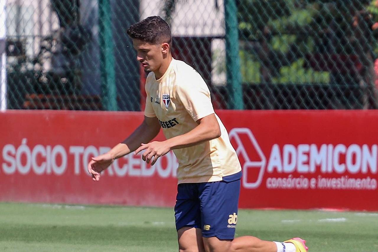 Pablo Maia se machucou durante um treino antes do clássico. Foto: Divulgação/São Paulo