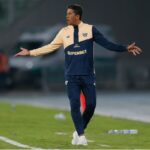 Thiago Carpini, treinador do São Paulo (Foto: Diego Lima/AFP)