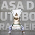 Disputa pelo troféu do Brasileirão promete ser acirrada em 2024 (Foto: Lucas Figueiredo/CBF)