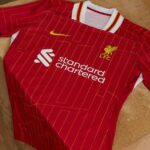 Novo uniforme do Liverpool