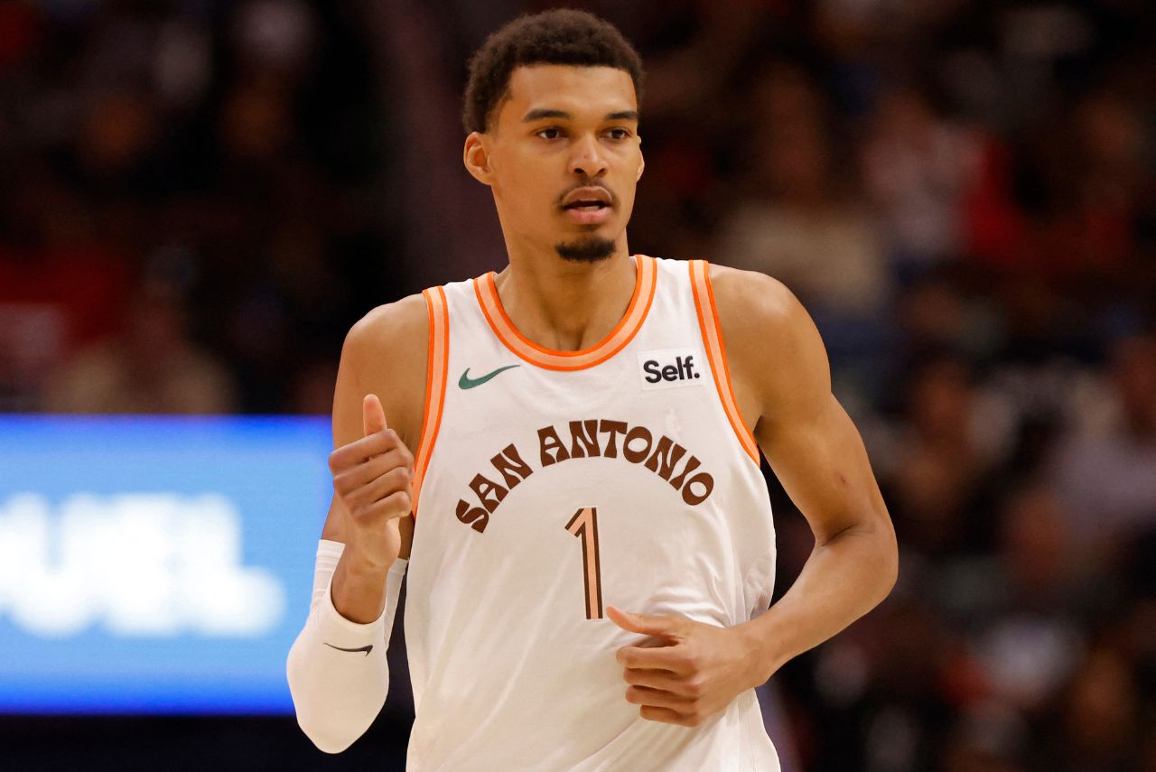 Wembanyama em quadra pelos Spurs