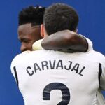 Carvajal e Vini Jr. em campo pelo Real Madrid