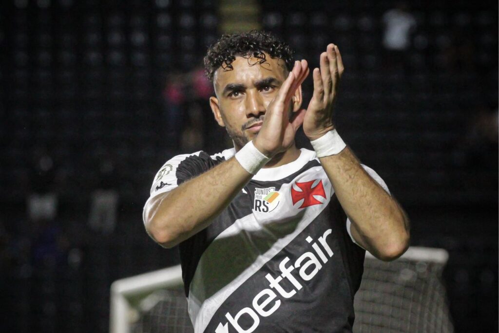Payet foi um dos destaques da vitória do Vasco