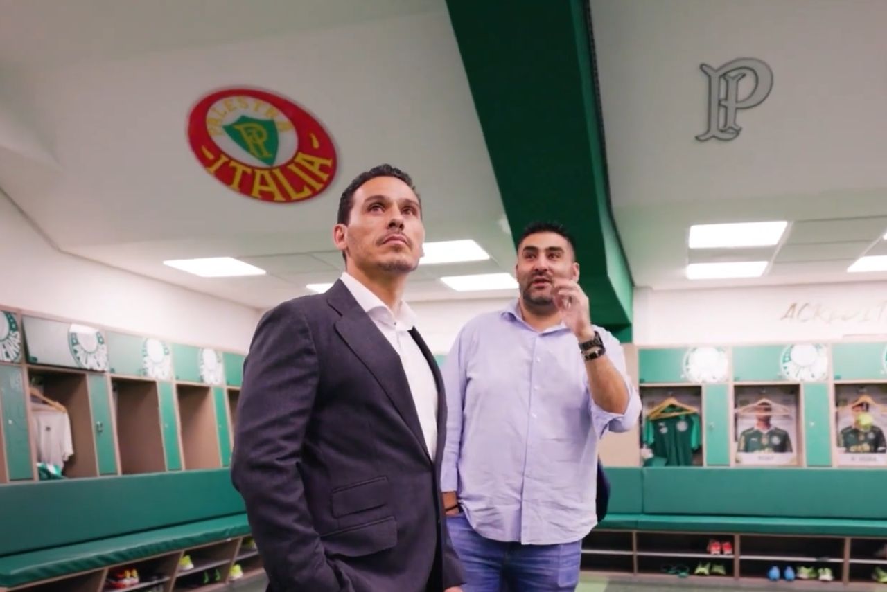 Presidente do Sevilla em visita ao Palmeiras