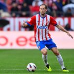 Blind em campo pelo Girona