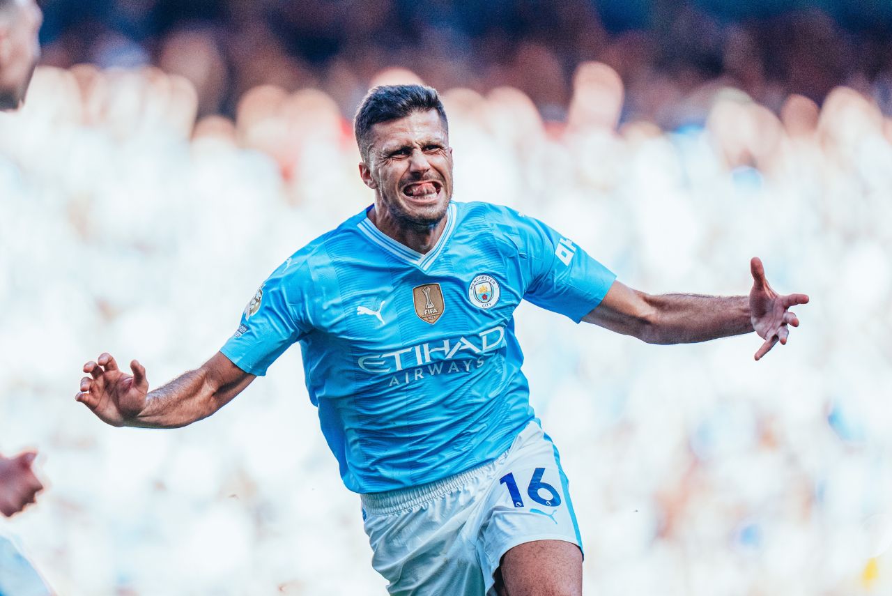 Rodri comemora gol pelo City