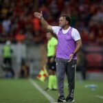 Gabriel Milito na Arena de Pernambuco