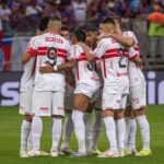 Jogadores do CRB na casa do Bahia