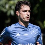 Dinenno em treino do Cruzeiro